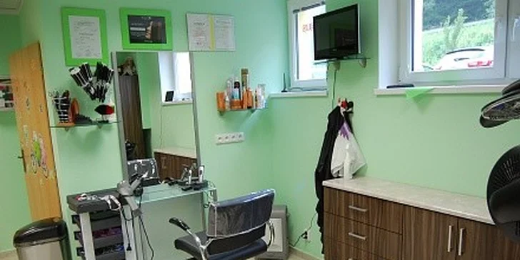 Ultra hot razr stříhání Horkou břitvou na všechny délky vlasů
