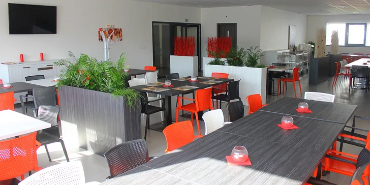 HIT restaurant