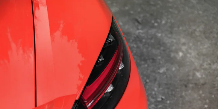 Jízda v Porsche na závodním okruhu SteelRing Třinec