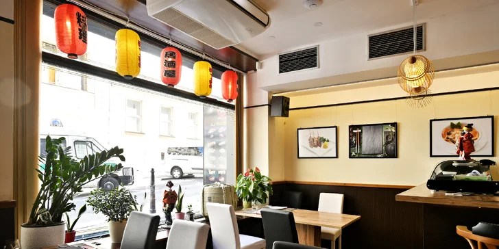 Asijská hostina: sushi and grill all you can eat pro dospělé i děti