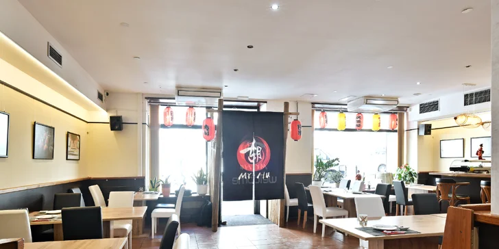 Asijská hostina: sushi and grill all you can eat pro dospělé i děti