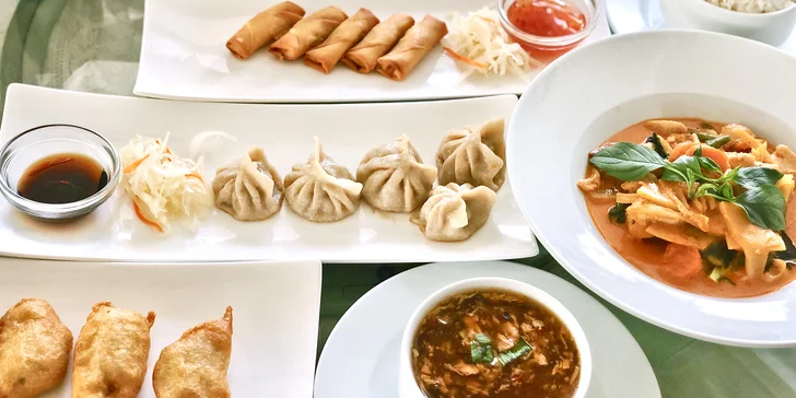 4chodové thajské menu: minizávitky, pikantní polévka, červené kari i ovoce