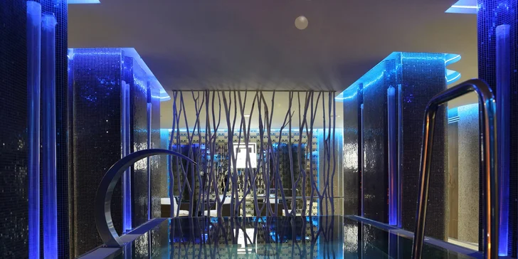 Pobyt v hotelu na Seči: polopenze, bazény, relaxace ve wellness i sport