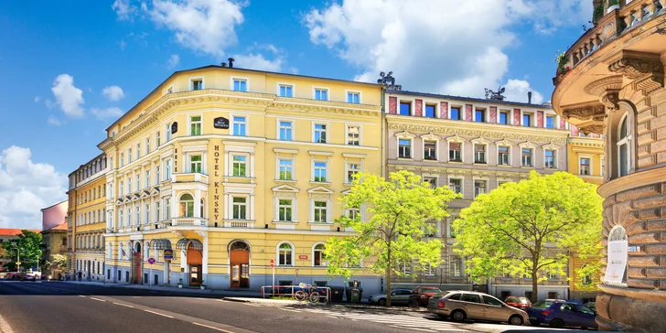 Romantický pobyt ve 4* hotelu kousek od Petřína: snídaně i welcome drink