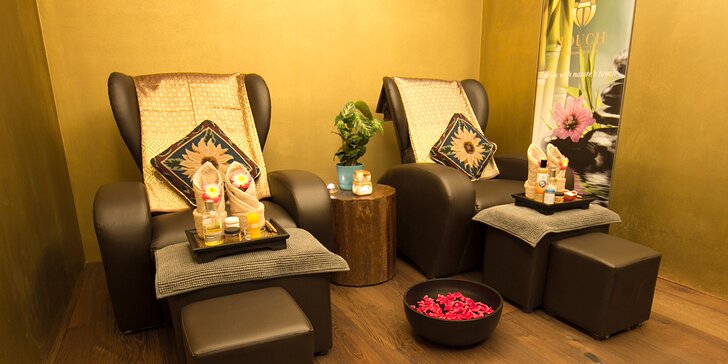 Párová masáž v salonu Touch Spa: 80 minut relaxace pro oba, na výběr 4 druhy