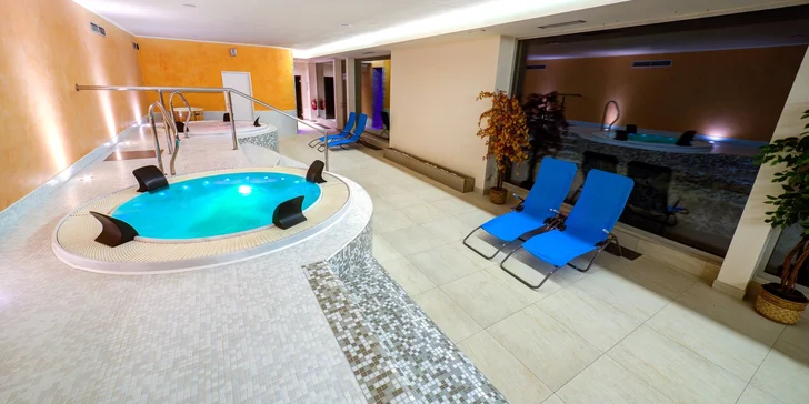 Dovolená v přírodě Jizerek pro dva i rodinu: polopenze, wellness i bazén