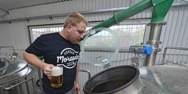 Domů si odnesete balík s 12 lahvemi řemeslného piva Moravia a sesterského pivovaru Lucky Bastard.