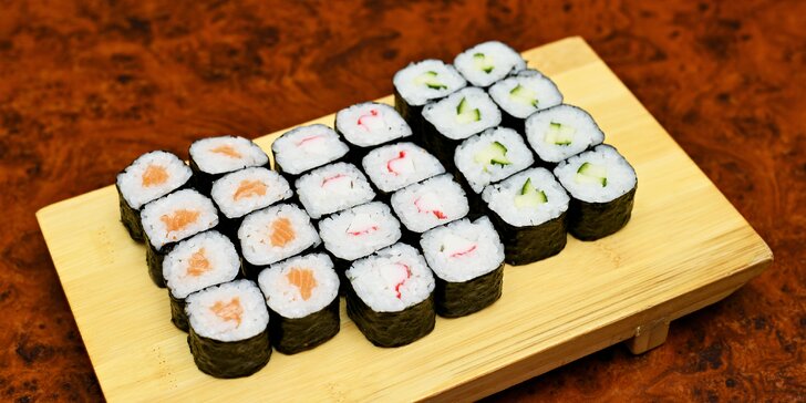Sushi sety s 16 až 45 kousky: maki s lososem i nigiri s chobotnicí či úhořem