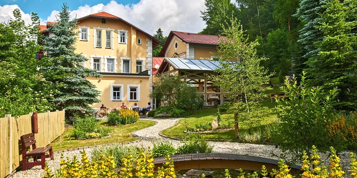 4* relax v Mariánských Lázních pro 2 osoby: polopenze i odpočinek ve wellness