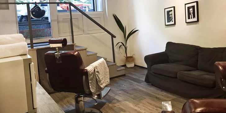 Pánský střih (klasický či strojkem) i holení a drink v italském barber shopu