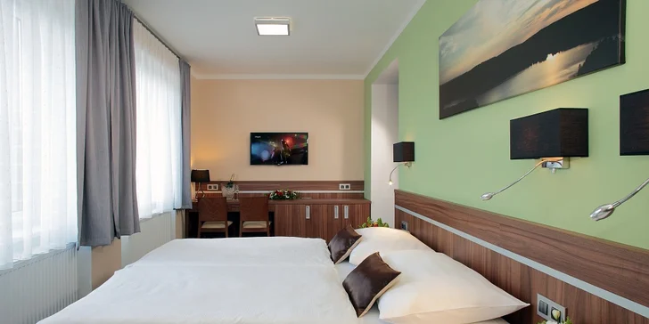 Pobyt v hotelu na Seči: polopenze, bazény, relaxace ve wellness i sport