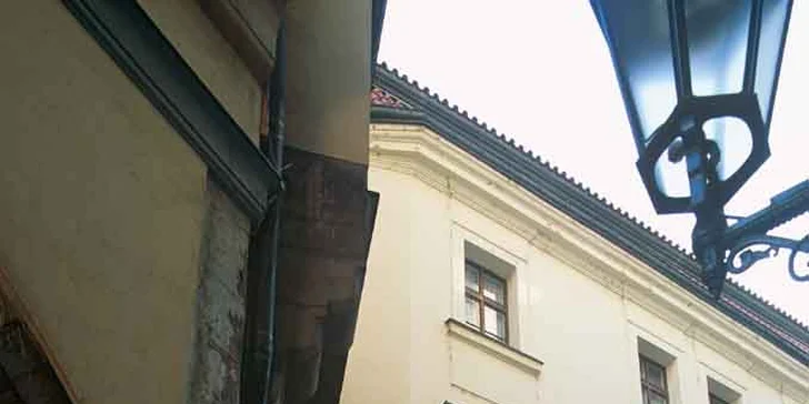 Restaurace U Zlaté konvice vstup z Melantrichovy ulice