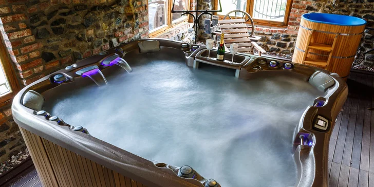 5denní pronájem luxusní wellness chaty v Beskydech pro 8 osob vč. dětí