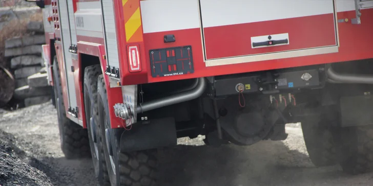 Parádní akce plná adrenalinu: 15–60 minut jízdy v požárním speciálu Tatra T815-7 6x6.1