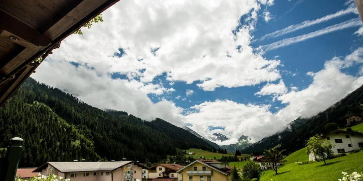 Aktivní odpočinek v Tyrolsku: hotel s polopenzí kousek od ledovce Hintertux