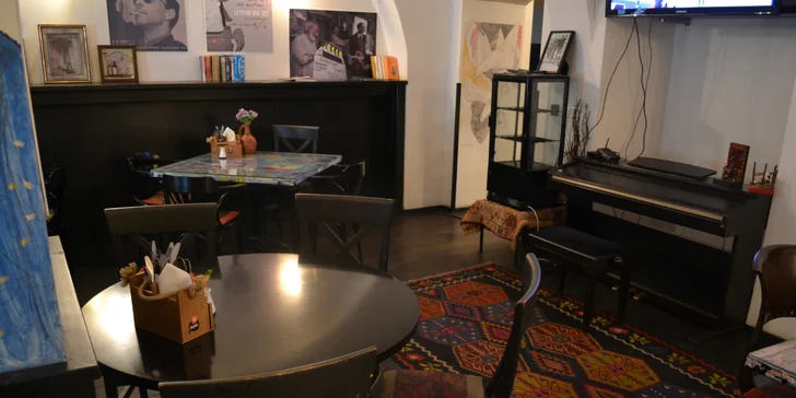 Otevřený voucher na cokoli v gruzínské restauraci Tbilisi u Malostranského nám.