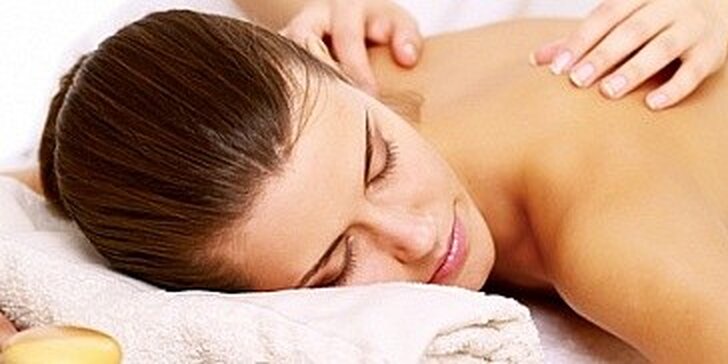 Relaxační nebo sportovní masáž zad a šíje, dolních nebo horních končetin