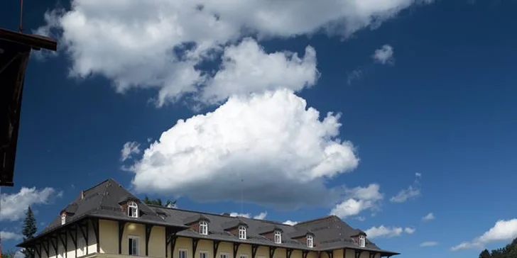 4* pobyt v Mariánských Lázních: až 8 dní s polopenzí, saunovým světem i bazény