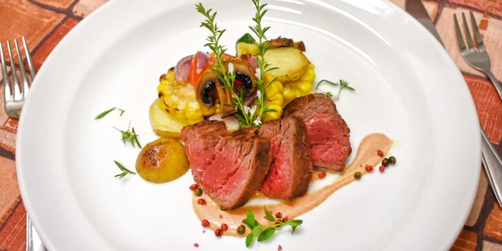 5chodové degustační menu se steakem Chateaubriand z býčí svíčkové pro 2 osoby