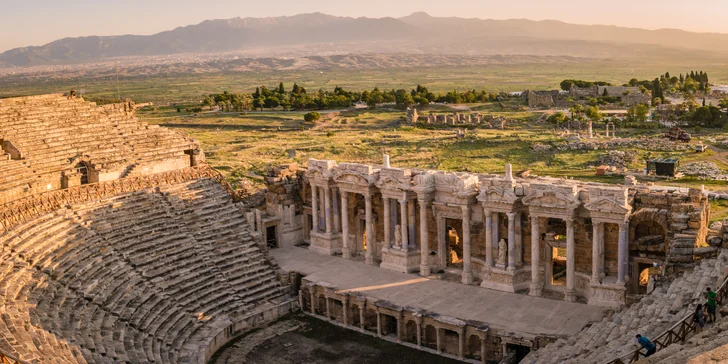 Výlety po Turecké riviéře: Pamukkale i delfíni, vyzvednutí ve vašem hotelu a český průvodce