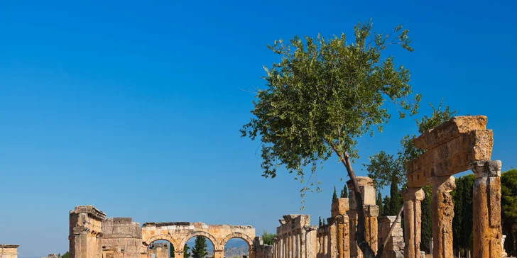 Výlety po Turecké riviéře: Pamukkale i delfíni, vyzvednutí ve vašem hotelu a český průvodce