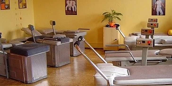 5x cvičení na rekondičních stolech v centru Karlových Varů