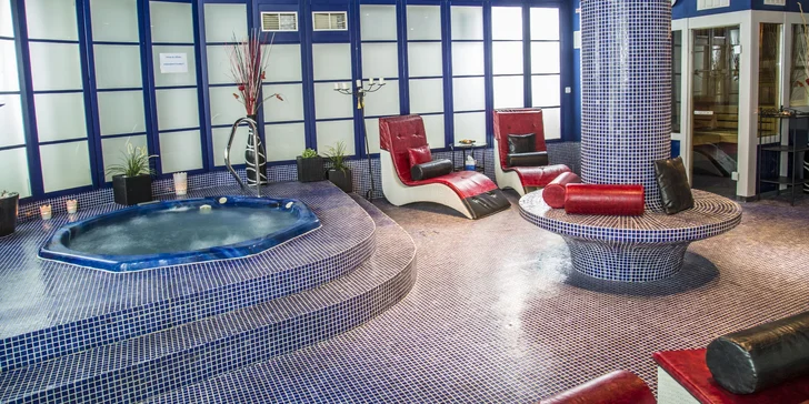 4* dámská jízda v centru České Lípy: plná penze a wellness procedury