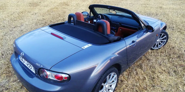 Zapůjčení Mazdy MX5 roadster na 12, 24 nebo až 48 hodin