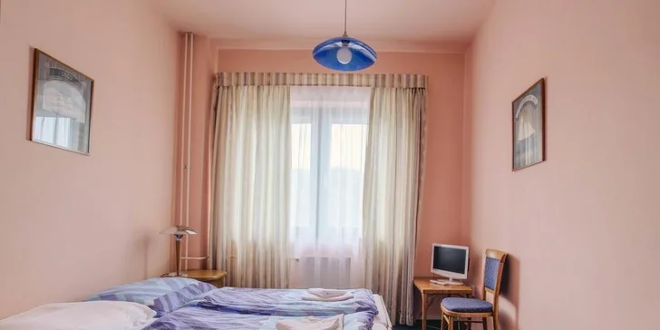 Pobyt se snídaní pro dva i rodinu přímo u Slapské přehrady
