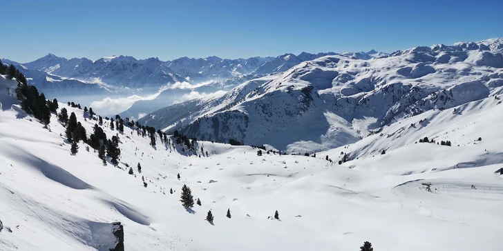 Ski areál Spieljoch je jen 800 m od hotelu. 