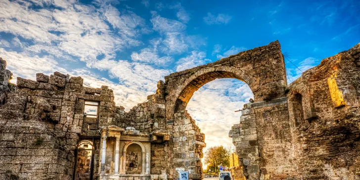 Výlety po Turecké riviéře: Pamukkale i delfíni, vyzvednutí ve vašem hotelu a český průvodce