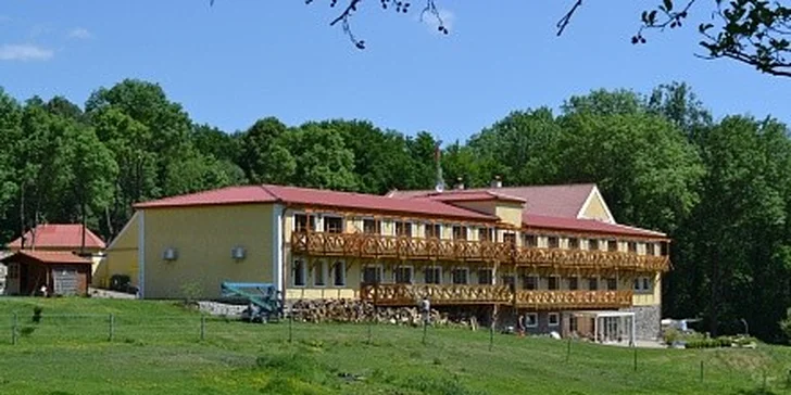 Wellness víkend včetně cvičení  - dámská jízda - s relaxací, cowboy bar