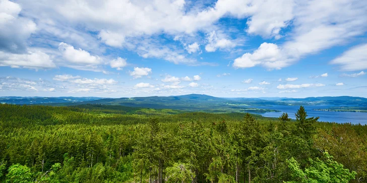 Lipno na jaře: pobyt s polopenzí a saunou v penzionu s farmou