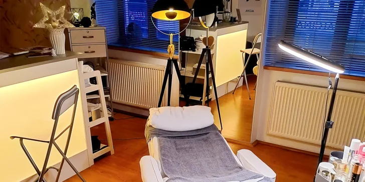 Vybírat můžete mezi vouchery na ošetření pro mladou problematickou pleť, pro pleť klasickou i zralou.