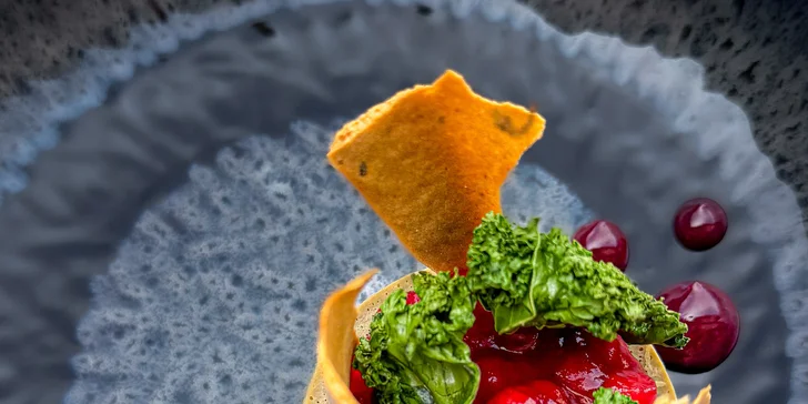 Na výběr bude opět masová i vegetariánská verze menu. 