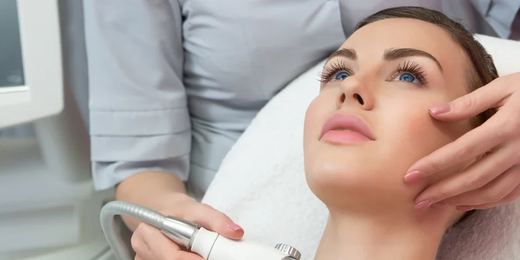 Je to krásne, jemné a žiari to spokojnosťou. Čo je to? Vaša tvár potom, čo absolvujete skrášľujúce procedúry v salóne Skinic
