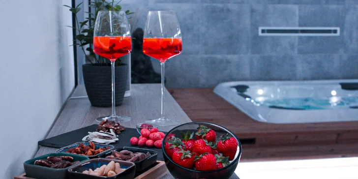 Sáhnout můžete i po variantě s osvěžením v podobě vychlazené láhve italského prosecca.