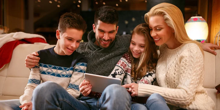 Vianočná šifrovačka: Zábavná online hra z pohodlia domova