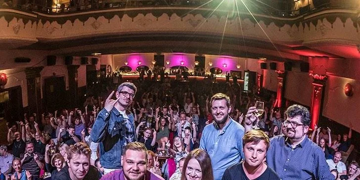Dorazí čtyři komici: Tomáš Plhoň, Jan Studnička, Nikola Džokič a Martin Filippi.