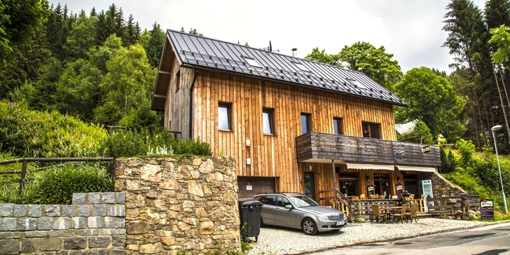 Apartmány v Harrachově: pobyt pro rodiny i partu až 8 přátel včetně polopenze