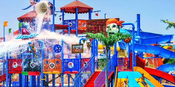 Tento vodní park patří k nejlepším v zemi, disponuje padesátkou fantastických tobogánů (od divokých rour pro teenagery až po atrakce pro batolata).