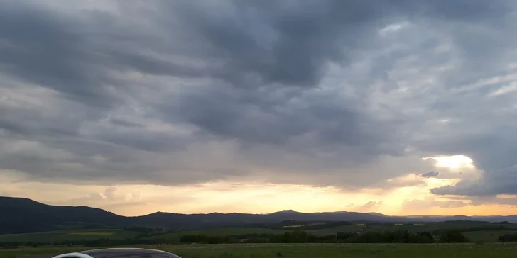 Svézt se můžou i děti, mladší 10 let dokonce zdarma. Nezapomeňte jim ale vzít autosedačku. 