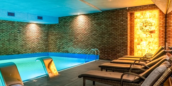 V Almond Spa najdete bazén, vířivku, sauny i relaxační mistnost.