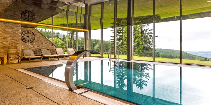 Horský hotel u Pece pod Sněžkou: snídaně či polopenze a 90 min. wellness