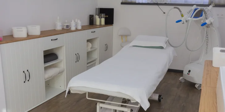 Účinná regeneračná terapia v hyperbarickej komore pre hĺbkové okysličenie celého tela.