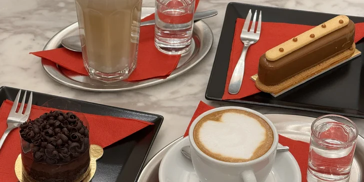 Zvolit můžete čaj, cappuccino i výraznější flat white.