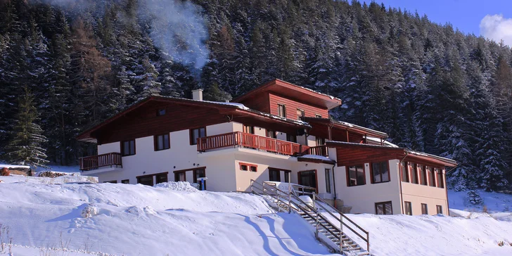Rodinný hotel v Slovenskom raji priamo pri zjazdovke: polpenzia aj zľava do Aquacity Poprad