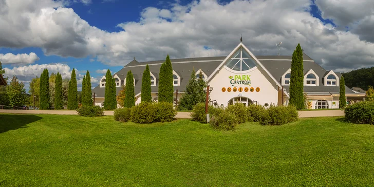 Park Centrum - hlavná budova, kde sa nachádza recepcia a skoro všetky služby