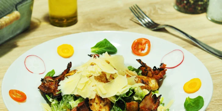 Restauraci najdete v centru Brna v ulici Dvořákova.
