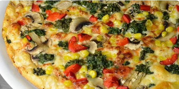 Křupavá a bohatě obložená, taková je pizza ze Sole Mio.